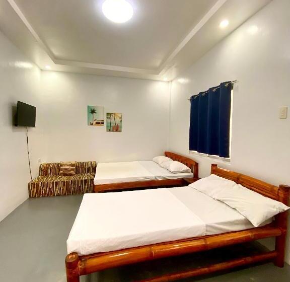 Студио Стандарт с Балконом, La Casa Blanca Binoclutan Beach Resort