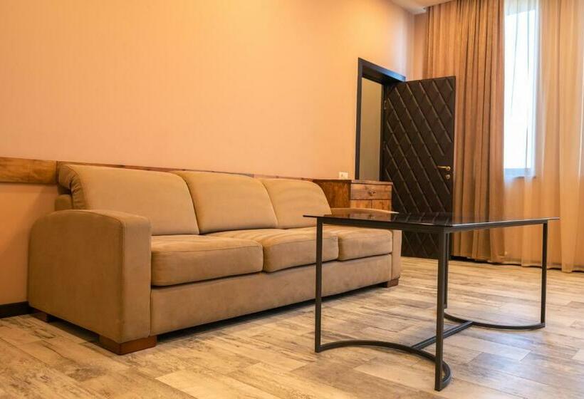 디럭스 패밀리 룸, B H Y Guesthouse In Yerevan