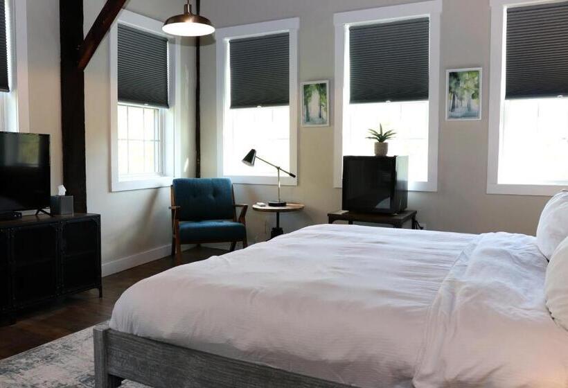 Номер Deluxe Кровать Кинг, Old Mill Inn
