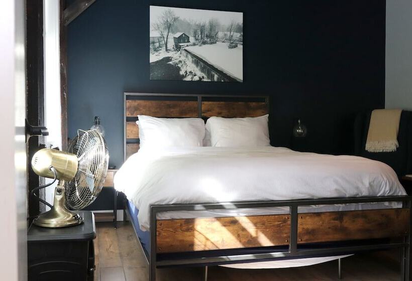 Номер Стандарт, Old Mill Inn