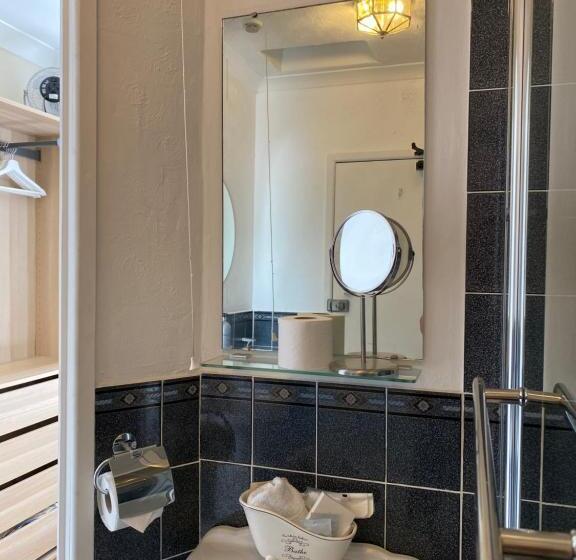 Номер Стандарт, St John's Guest House