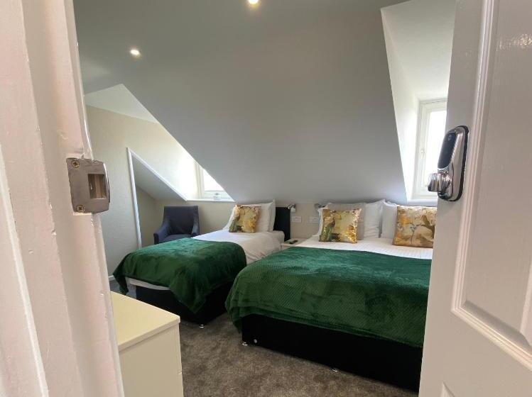 Номер Стандарт Трехместный, St John's Guest House