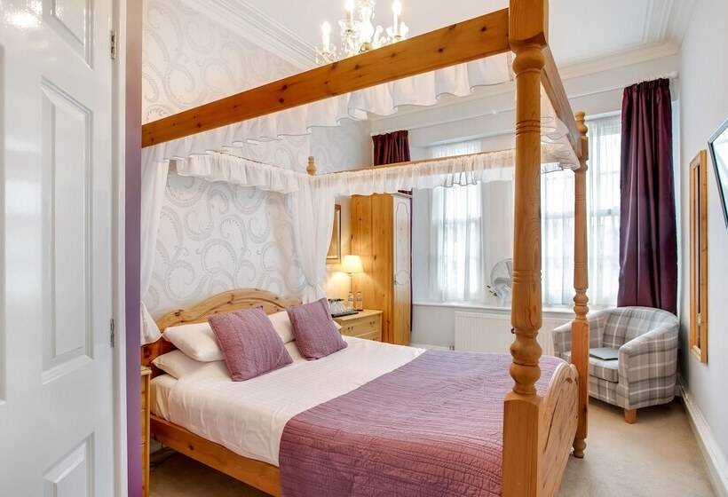 Номер Стандарт, Trelawney Hotel   Guest House