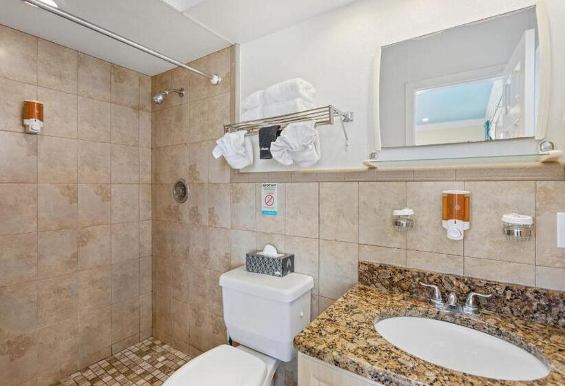 Люкс Deluxe 2 Спальни, Bay Palms Waterfront Resort   Hotel And Marina