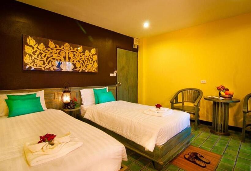 اتاق لوکس, Cm Night Bazaar Boutique Hotel โรงแรม ซี เอ็ม ไนท์บาซาร์ บูทีค   Sha Plus Certified