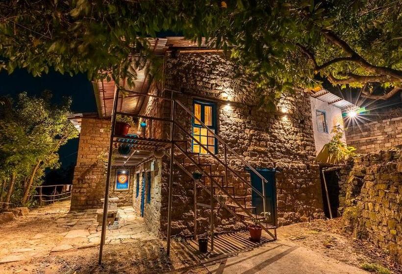 家庭间, Vista Hostel Jeolikote, Nainital