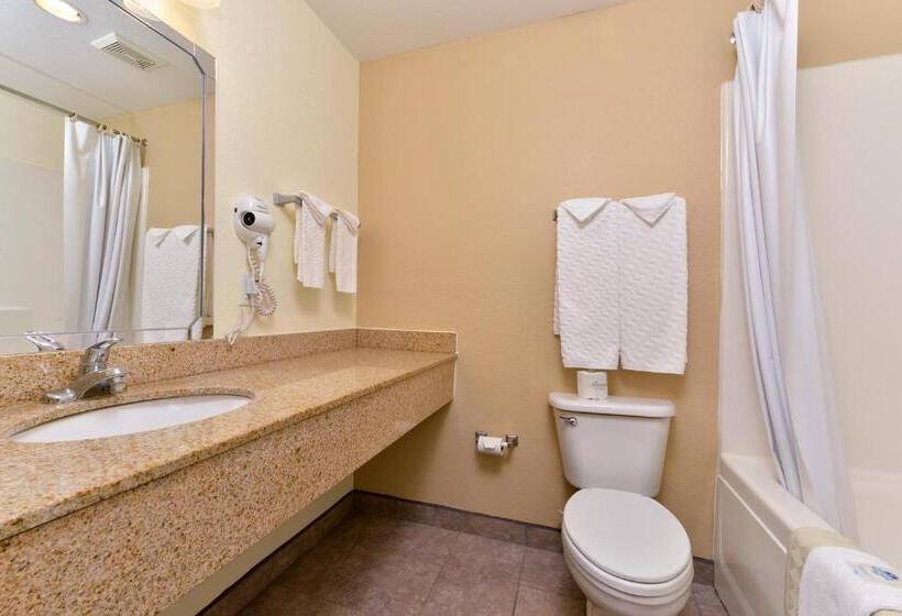Люкс Кровать Кинг, Americas Best Value Inn & Suites Winnie