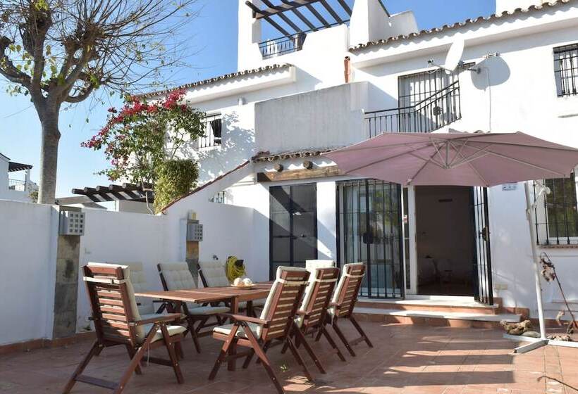 Talo 4 Makuuhuonetta, Serinamar  Los Naranjos De Marbella