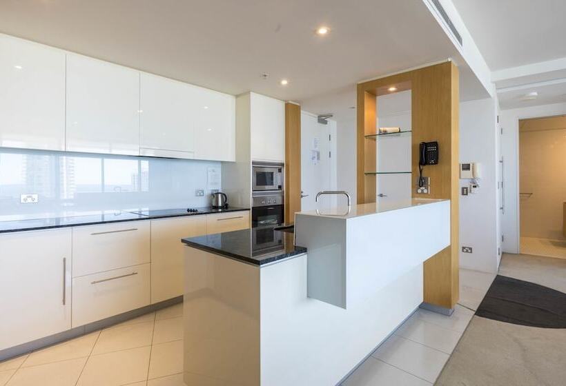 דירת 2 חדרי שינה עם נוף לבריכה, Aria Apartments