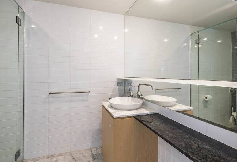 דירת שלושה חדרים, Aria Apartments