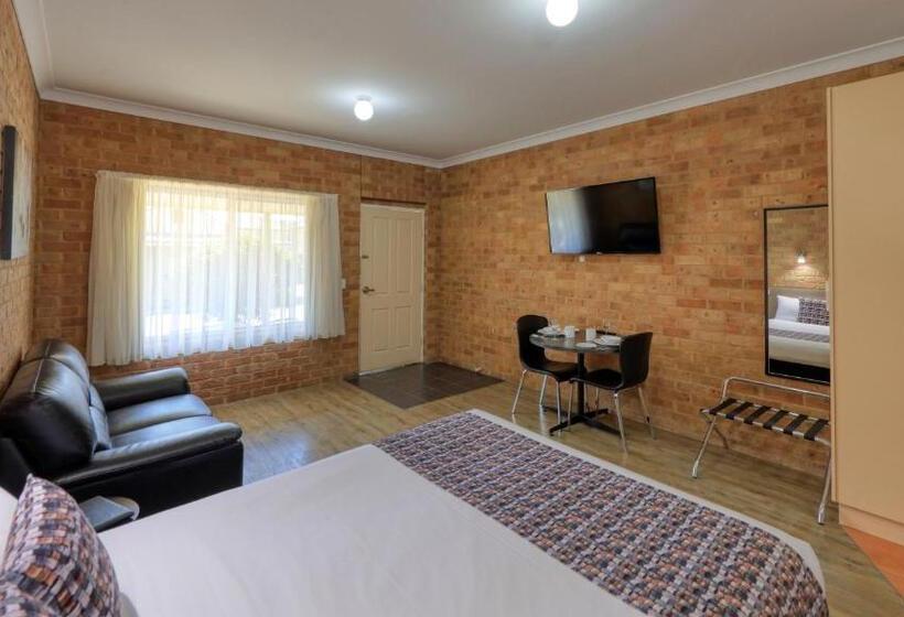 Номер Стандарт, Bridges On Meninya Motel & Apartments