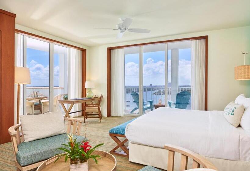 带大床的小型套房, Margaritaville Hollywood Beach Resort