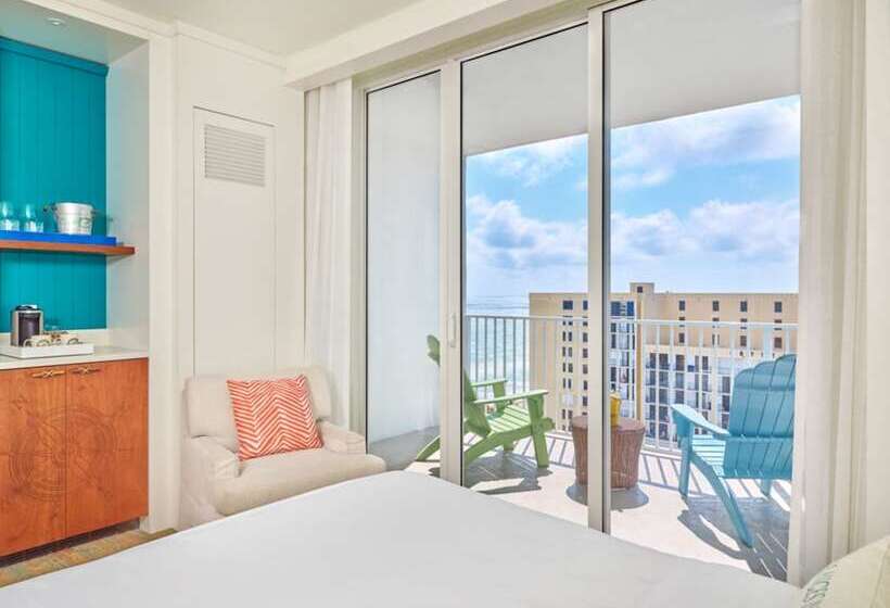 带2个双人床的标准工作室, Margaritaville Hollywood Beach Resort