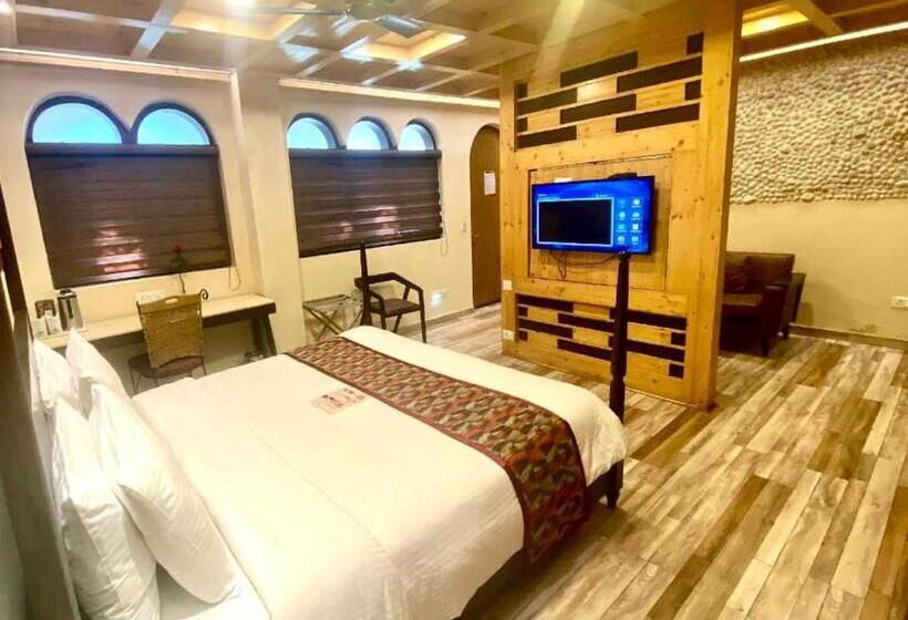 프리미엄 룸, Willow Banks   Boutique 4 Star Hotel On The Mall Road Shimla