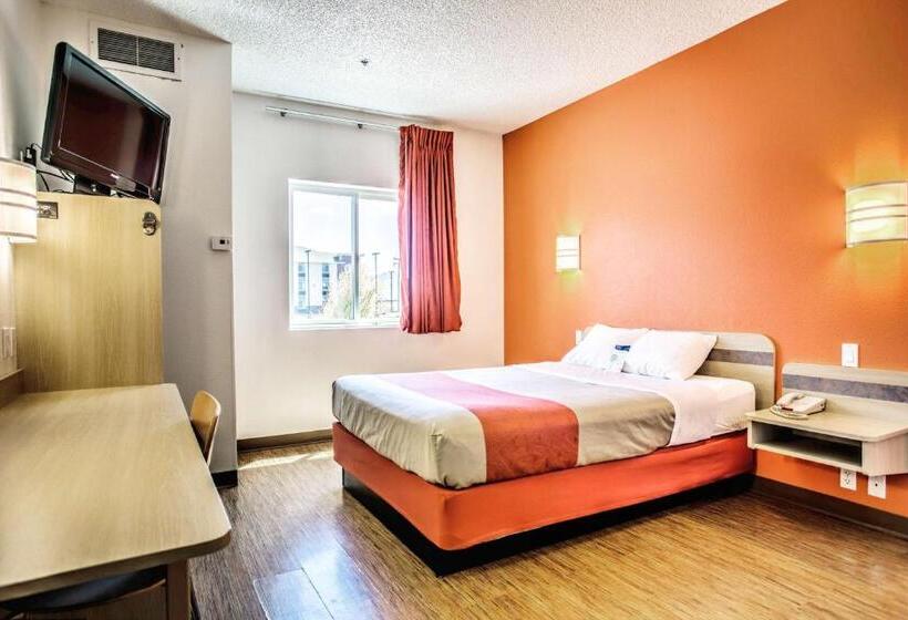 Номер Стандарт, Motel 6missoula, Mt