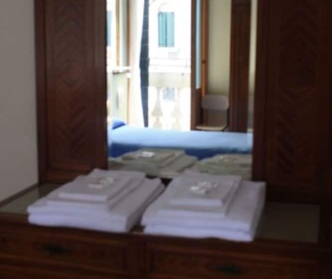 اتاق استاندارد یک نفره, Casa Caburlotto