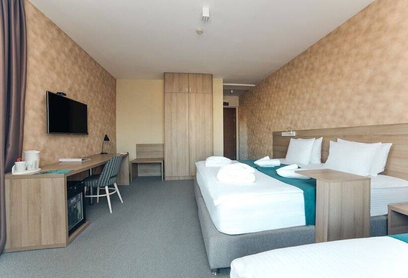 标准三人间, Garni Hotel Mint