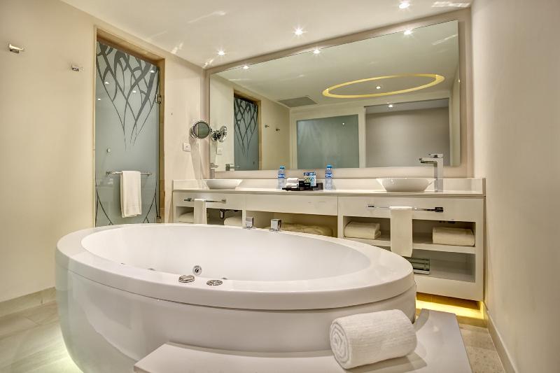 Deluxe Junior Suite, Hideaway at Royalton Riviera Cancun, An Autograph Collection - All Inclusive Resort - Adults Only