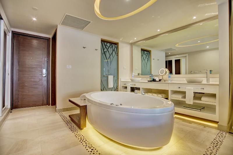 Deluxe Suite, Hideaway at Royalton Riviera Cancun, An Autograph Collection - All Inclusive Resort - Adults Only