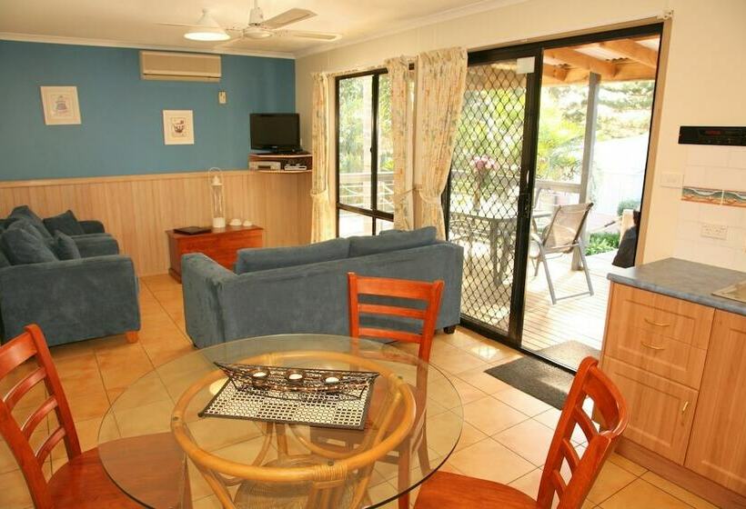 Люкс 2 Спальни, Surf Beach Holiday Park