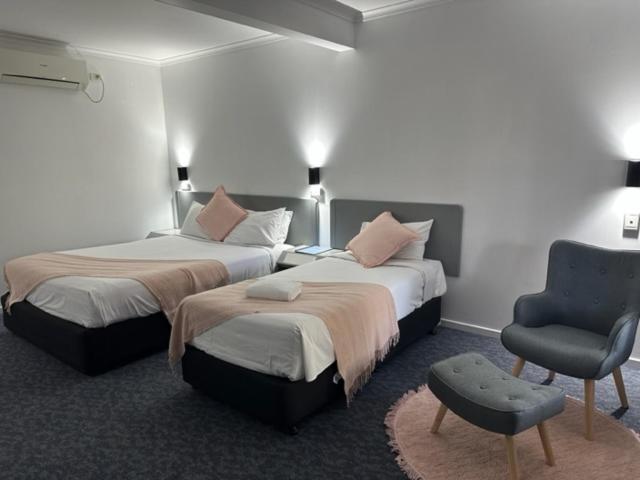 디럭스 트리플 룸, Toowoomba Motel & Events Centre