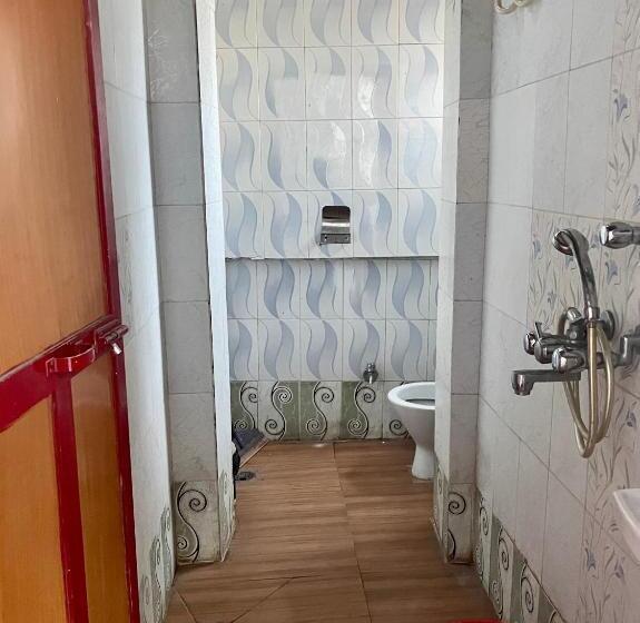 חדר סטנדרט יחיד, Shri Guest House