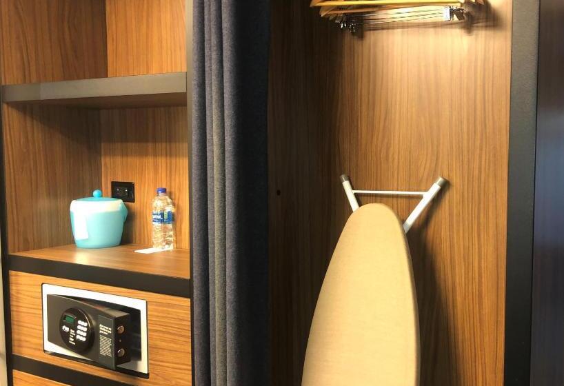 Стандартный Номер Кровать Кинг, Aloft Raleigh