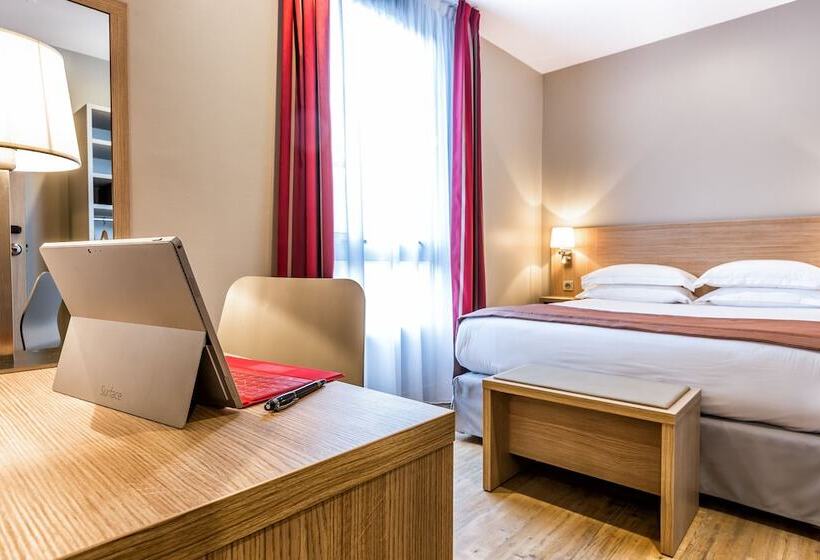 Номер Классический Вид на Город, Paris D Issy Hôtel Porte De Versailles