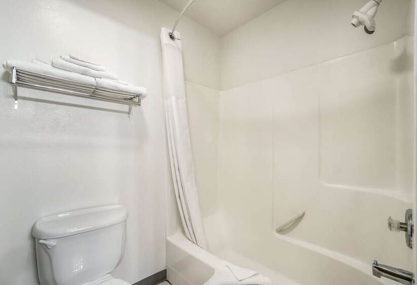 带特大床的豪华房间, Americas Best Value Inn Green River