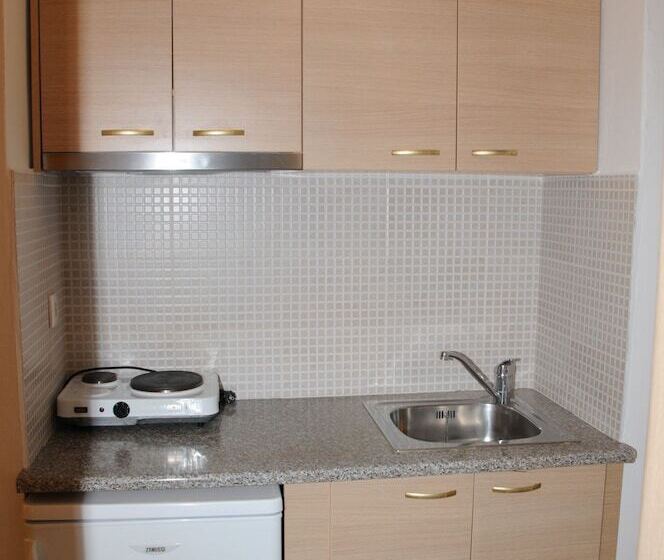 스탠다드 스튜디오, Manolis Apartments Plakias