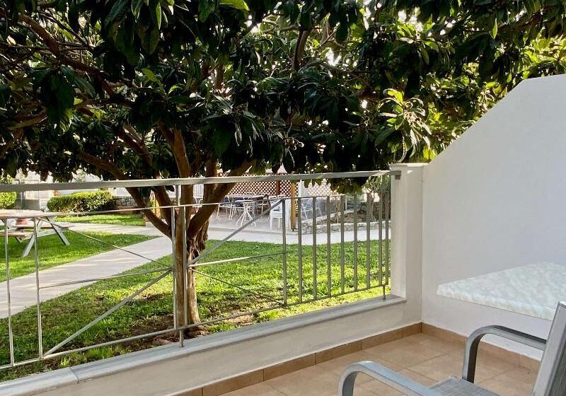 스탠다드 스튜디오, Manolis Apartments Plakias