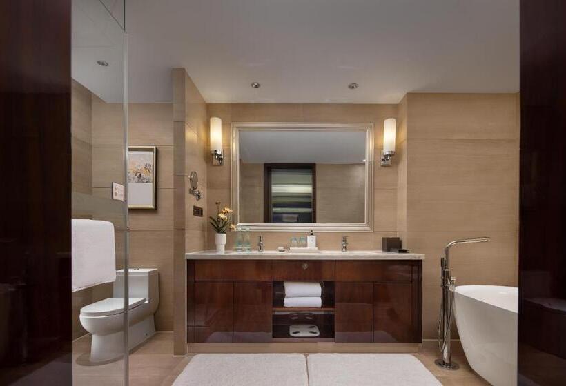 Люкс Повышенной Комфортности, Worldhotel Grand Jiaxing Hunan