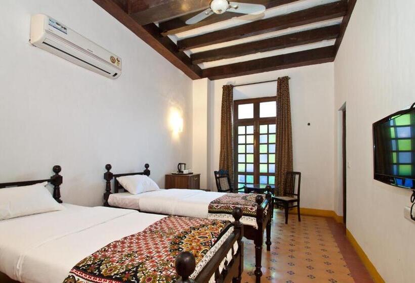 行政房间, Hospedaria Abrigo De Botelho