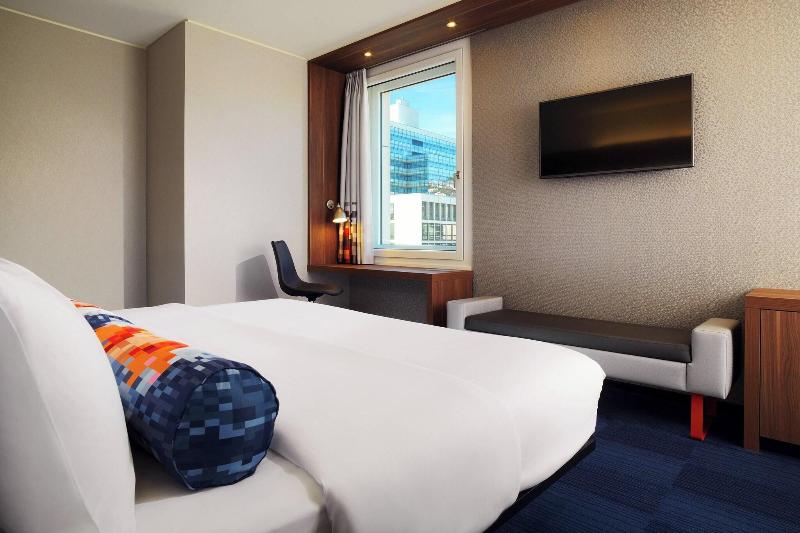 스위트 킹사이즈 침대, Aloft Stuttgart