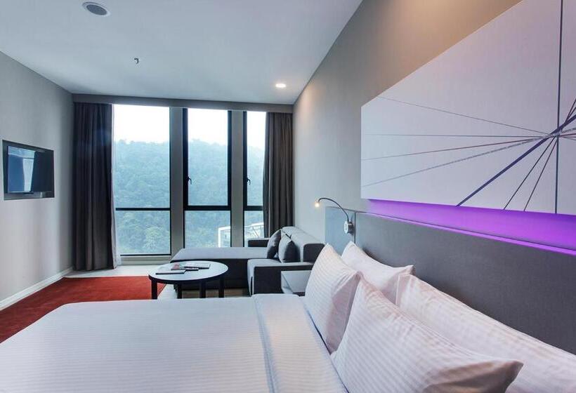 Номер Deluxe Кровать Кинг, Qliq Damansara