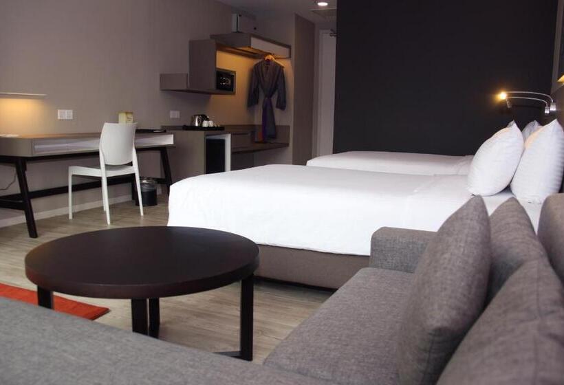 Номер Deluxe, Qliq Damansara