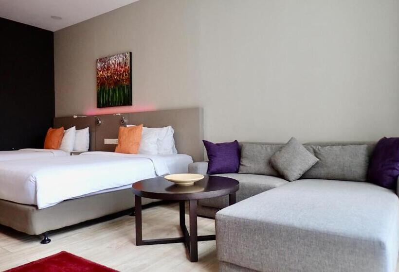 Номер Deluxe, Qliq Damansara