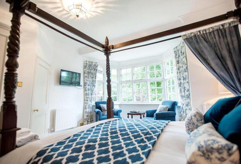 Полулюкс, Findon Manor