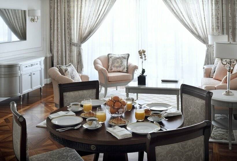 Люкс Вид на Город, Palazzo Versace Dubai