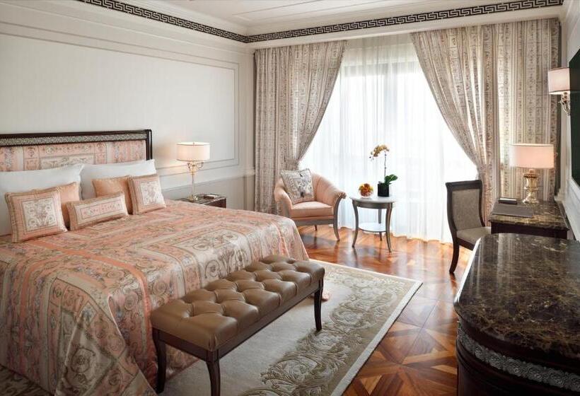 Family Connecting Room, Palazzo Versace Dubai