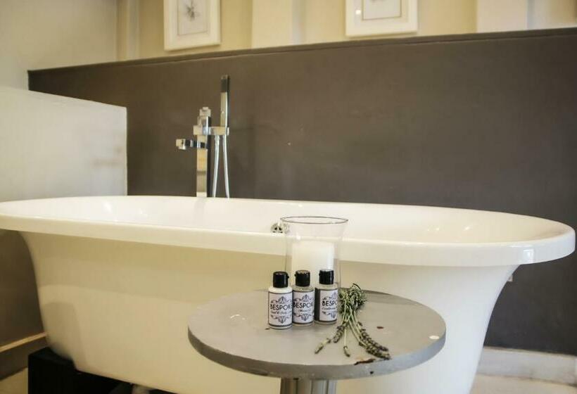 غرفة قياسية, The Wesley Boutique Hotel & Spa