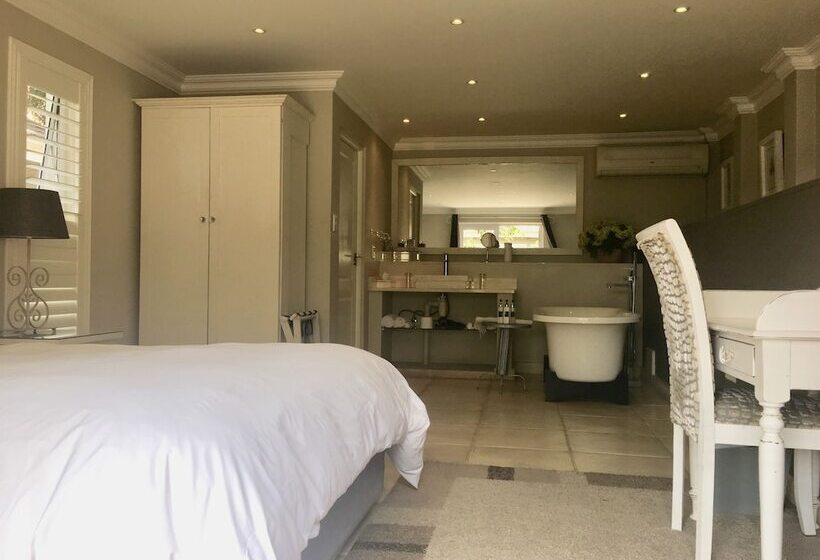 غرفة قياسية, The Wesley Boutique Hotel & Spa