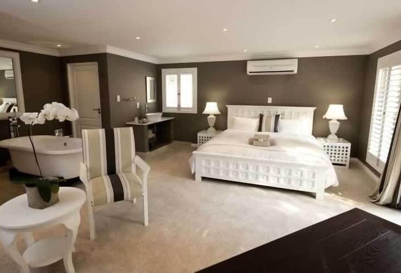 غرفة تنفيذية, The Wesley Boutique Hotel & Spa