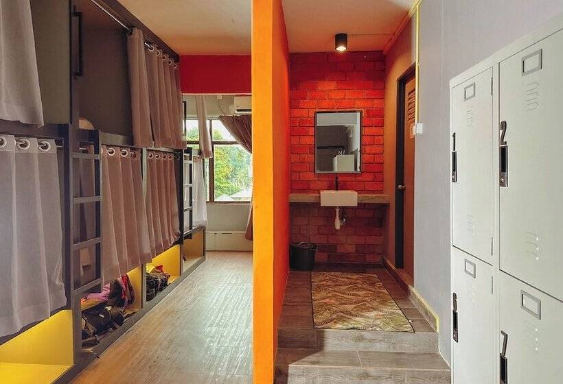 Кровать в Общей Комнате, Arch Dormitorio Cenang    Hostel