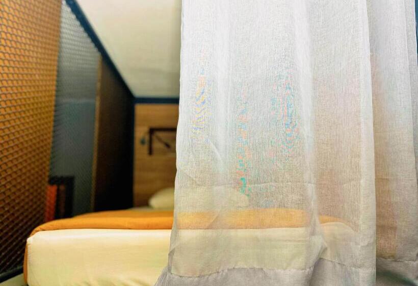 Кровать в Общей Комнате, Arch Dormitorio Cenang    Hostel