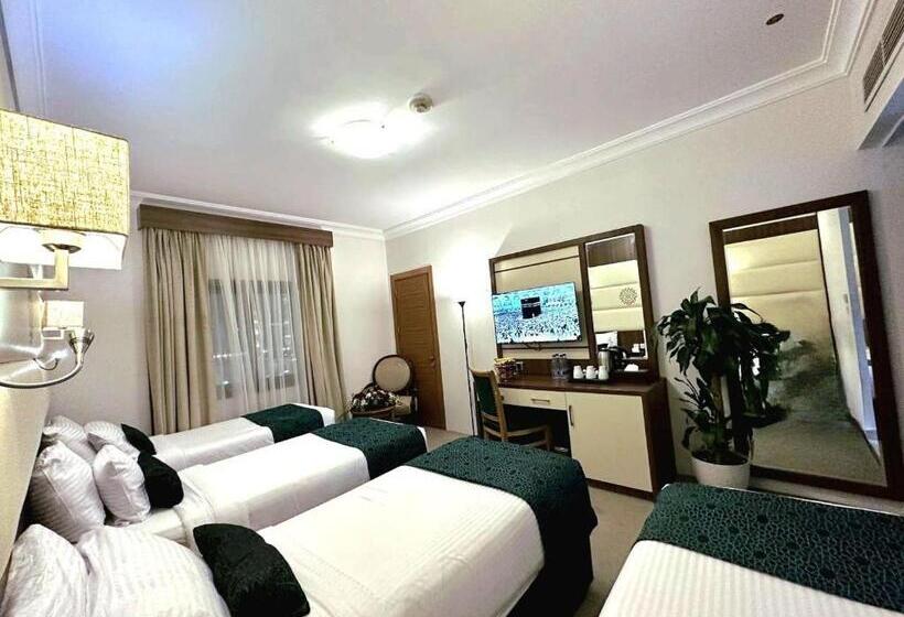Четырехместный Номер Стандарт, One Inn