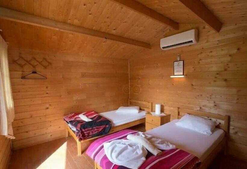 Номер Стандарт Вид на Бассейн, Onur Motel Faralya Fethi̇ye