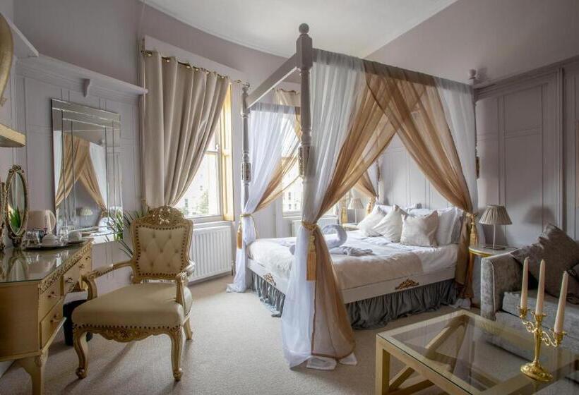 Полулюкс, X Hotel Brunswick Square