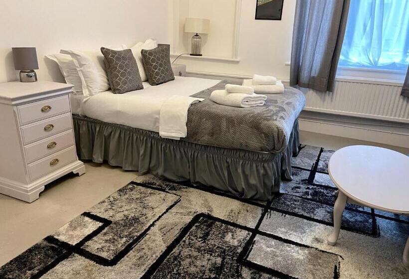 Студия Стандарт, X Hotel Brunswick Square