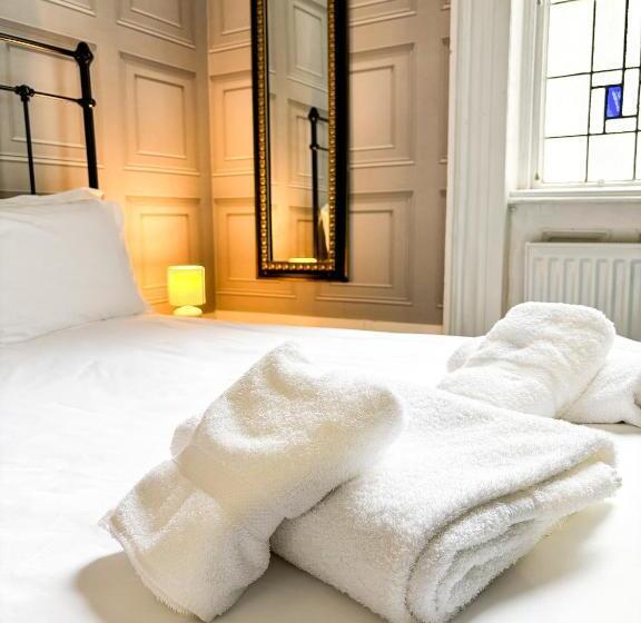 Номер Superior, X Hotel Brunswick Square